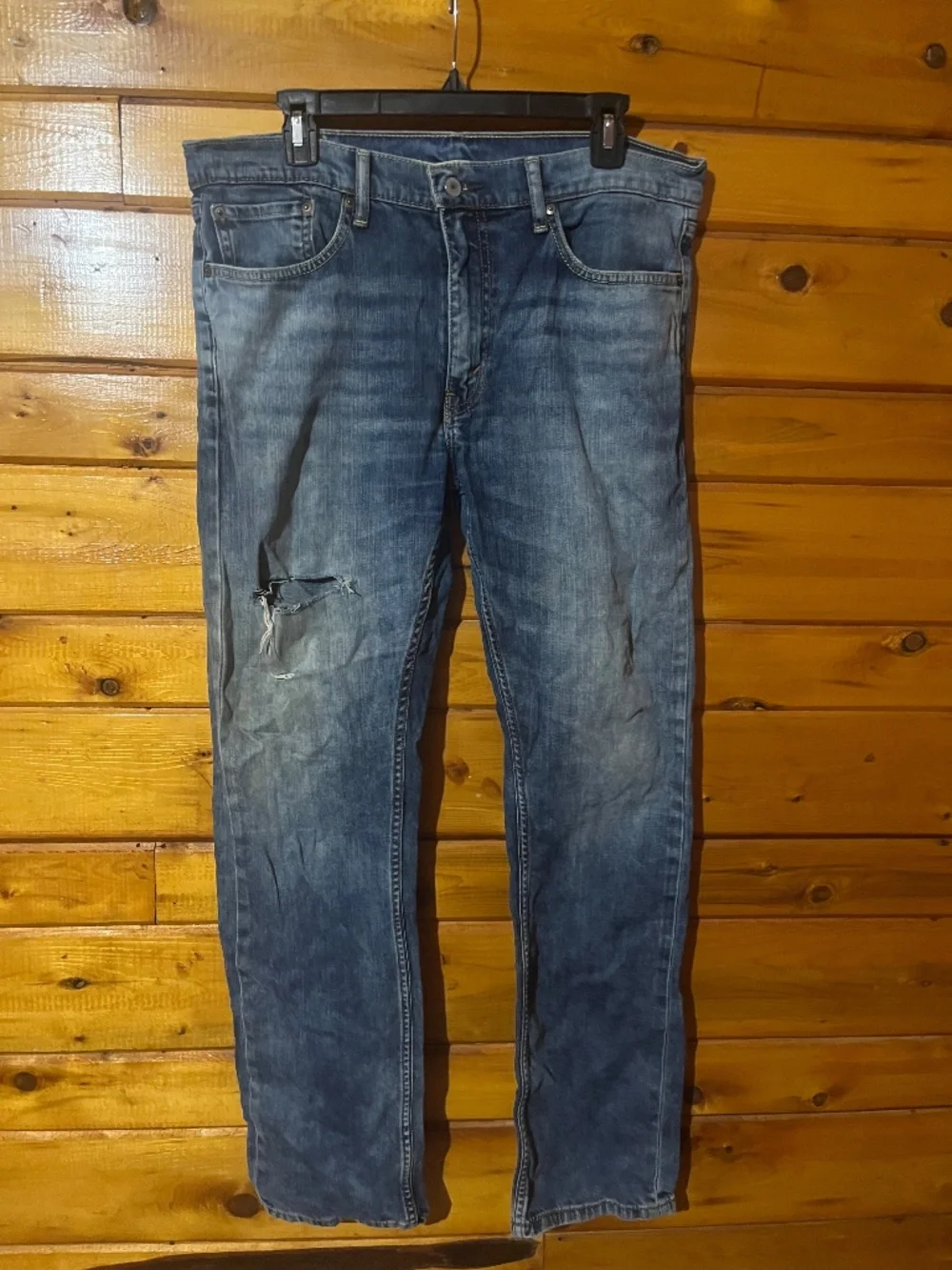 Levi’s 513 Jeans 34x32 with rips